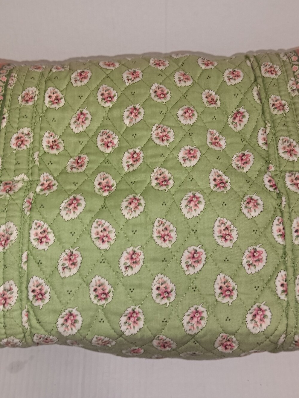 VERA BRADLEY QUILTED COTTON "GREEN-LEAF" WEEKENDER BAG - Picture 3 of 11